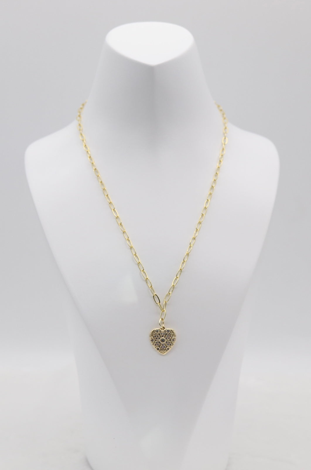 Gold Heart Pendant Necklace – Geometric Crystal Pattern
