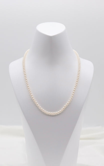 Classic Ivory Pearl Strand Necklace – Timeless Everyday Elegance