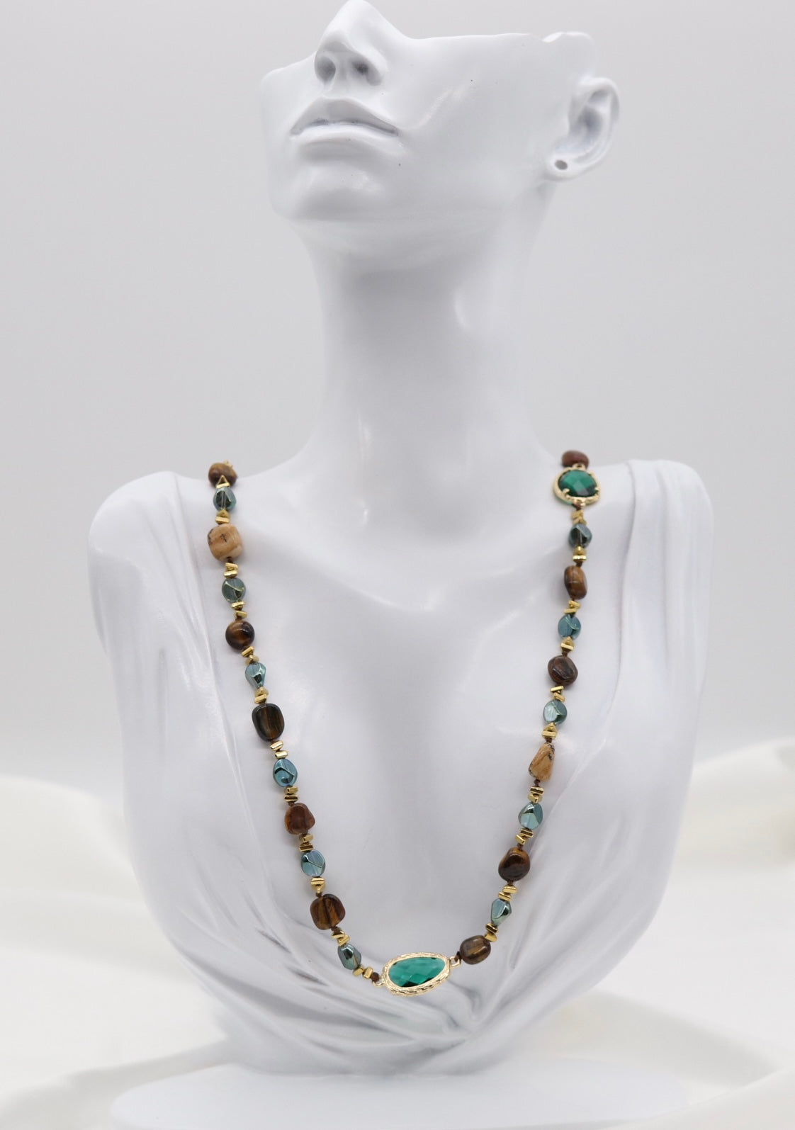 Emerald Glow Beaded Necklace
