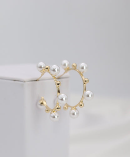 Pearl Accent Gold Hoop Earrings – Classic Mini Hoop Design