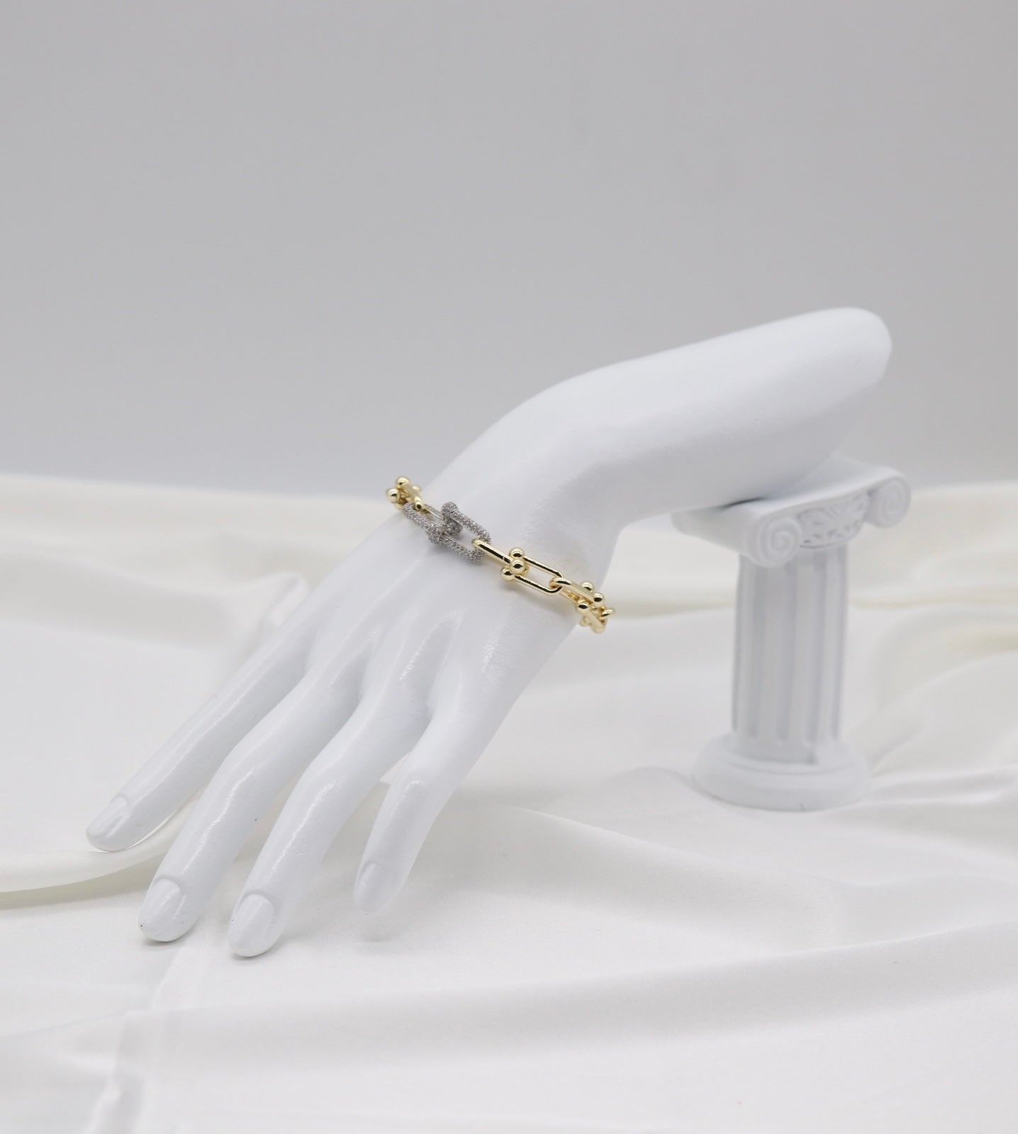 Gold Pavé Link Chain Bracelet