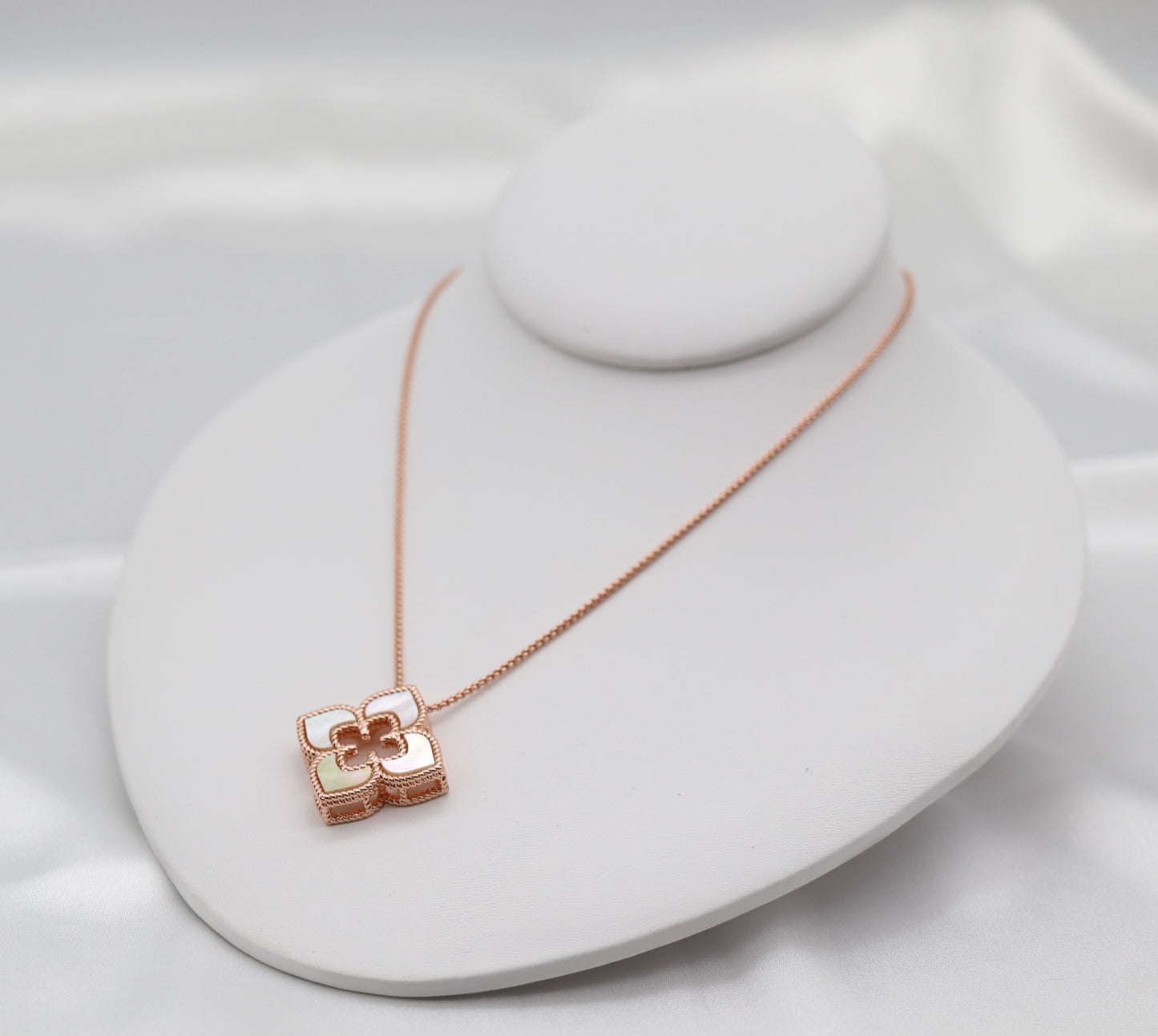 Rose Gold Necklace with Pearl Clover Pendant