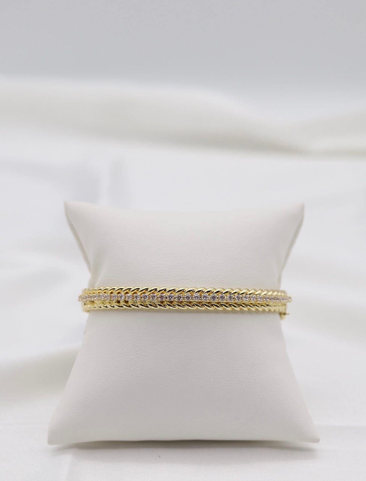 Gold Pavé Rope Bangle Bracelet – Timeless Elegance