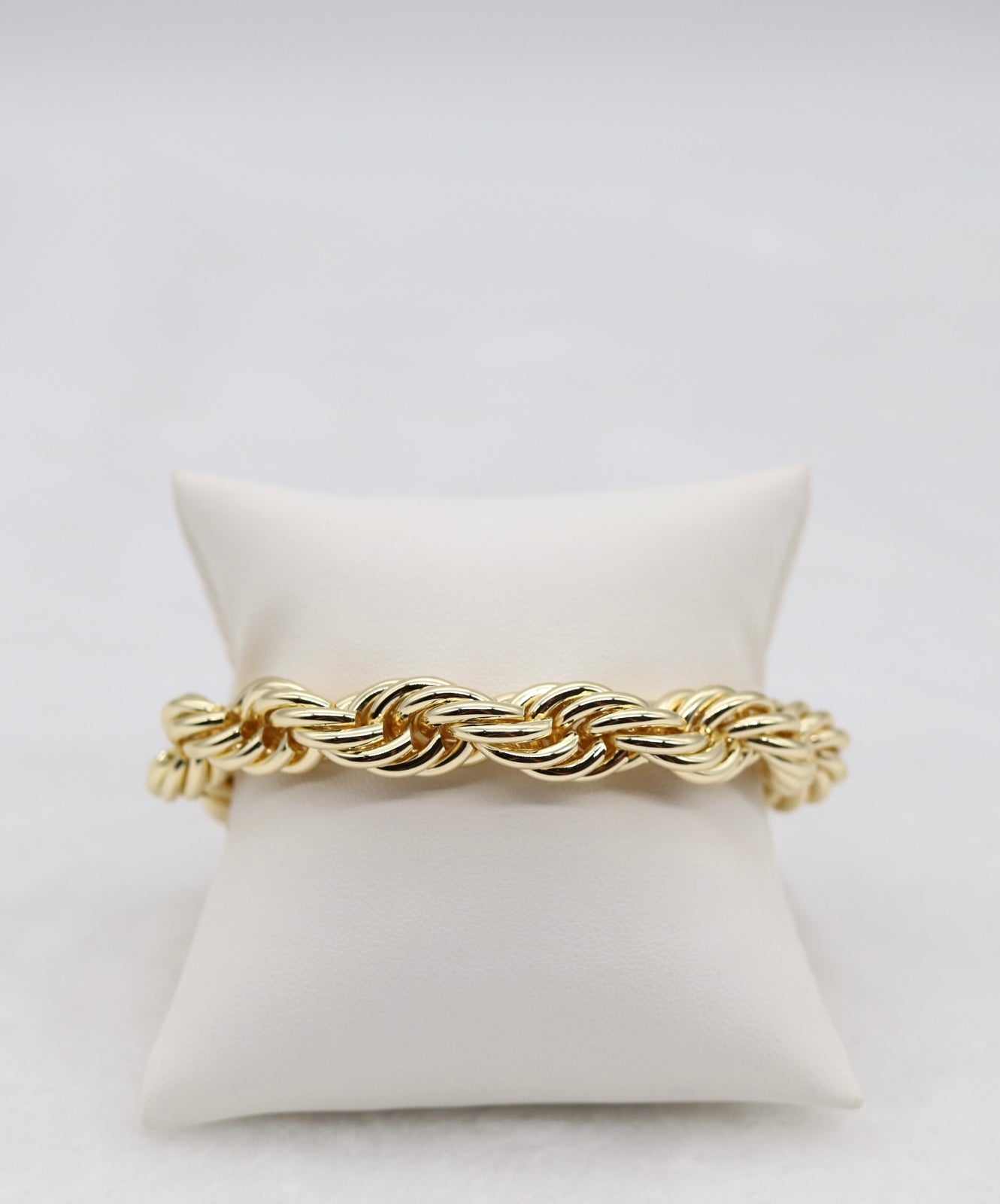 Twisted Rope Gold Bracelet – Classic Statement Piece