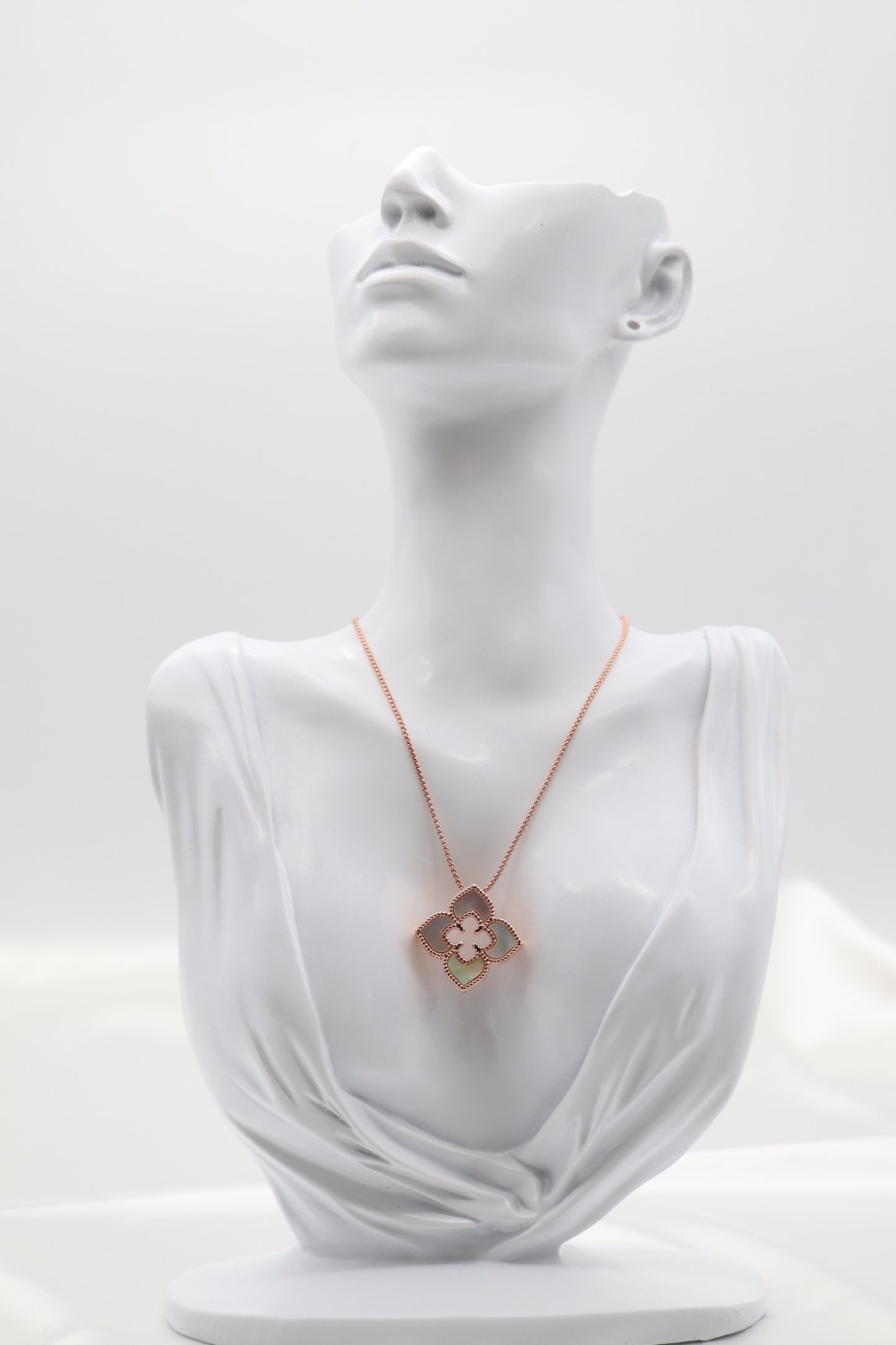 Rose Gold Necklace with Pearl Clover Pendant