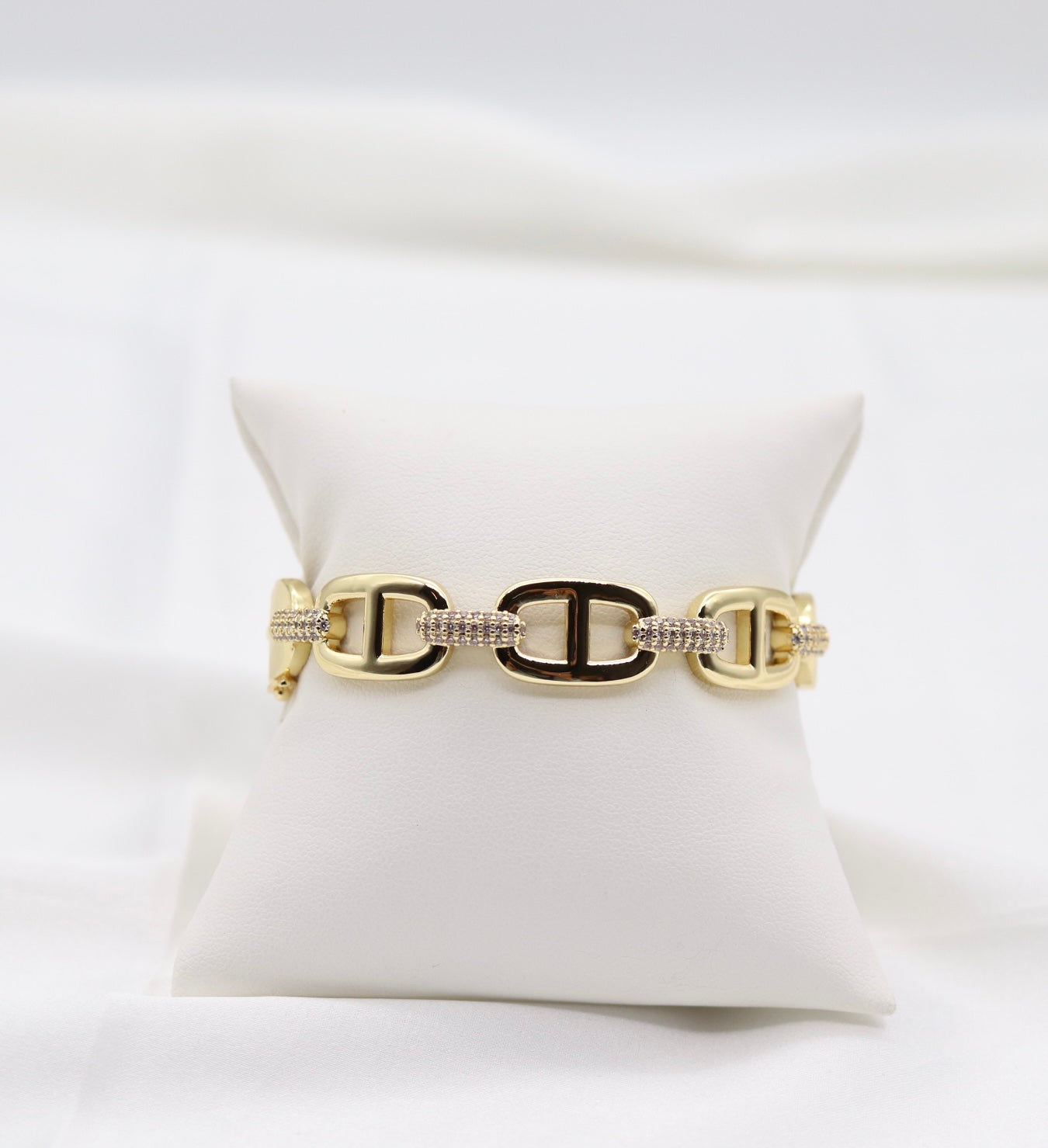 Gold Pavé Link Bracelet – Elegant Modern Chain Design