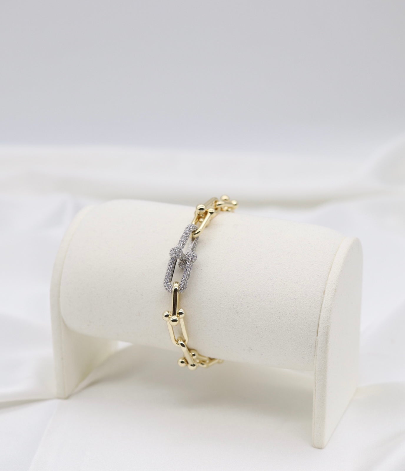Gold Pavé Link Chain Bracelet