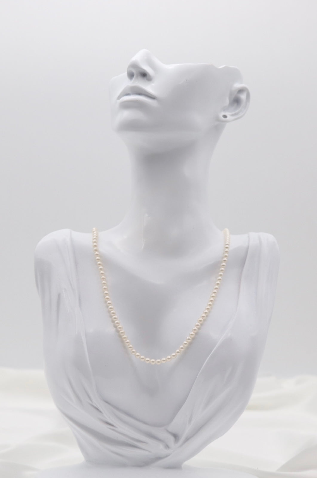 Classic Ivory Pearl Strand Necklace – Timeless Everyday Elegance