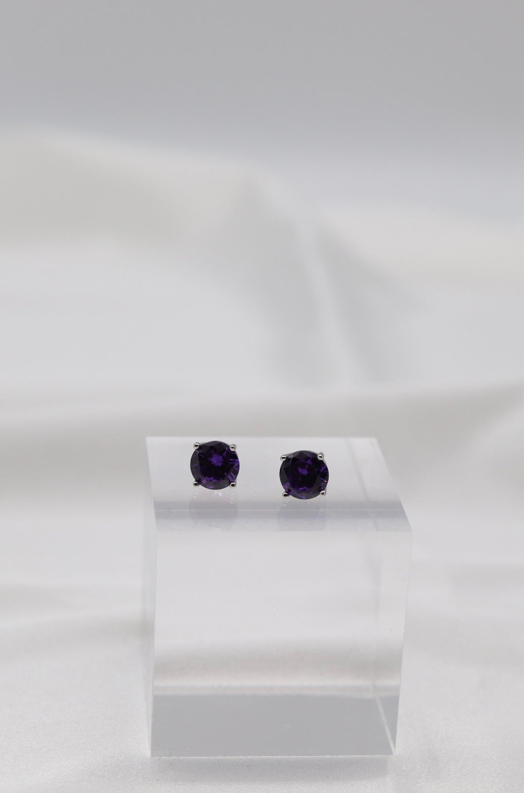 Royal Purple Crystal Stud Earrings – Classic Round Solitaire Studs