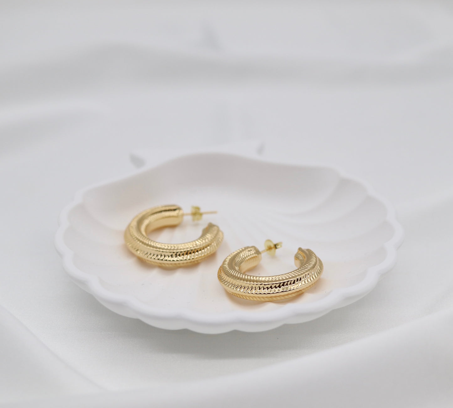 Etched Horizon Gold Hoop Earrings