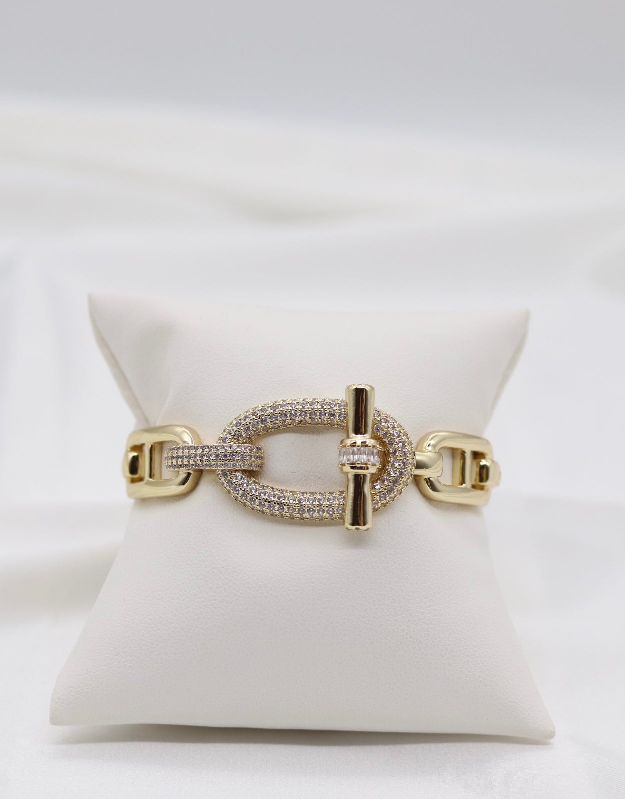 Gold Pavé Oval Link Statement Toggle Bangle
