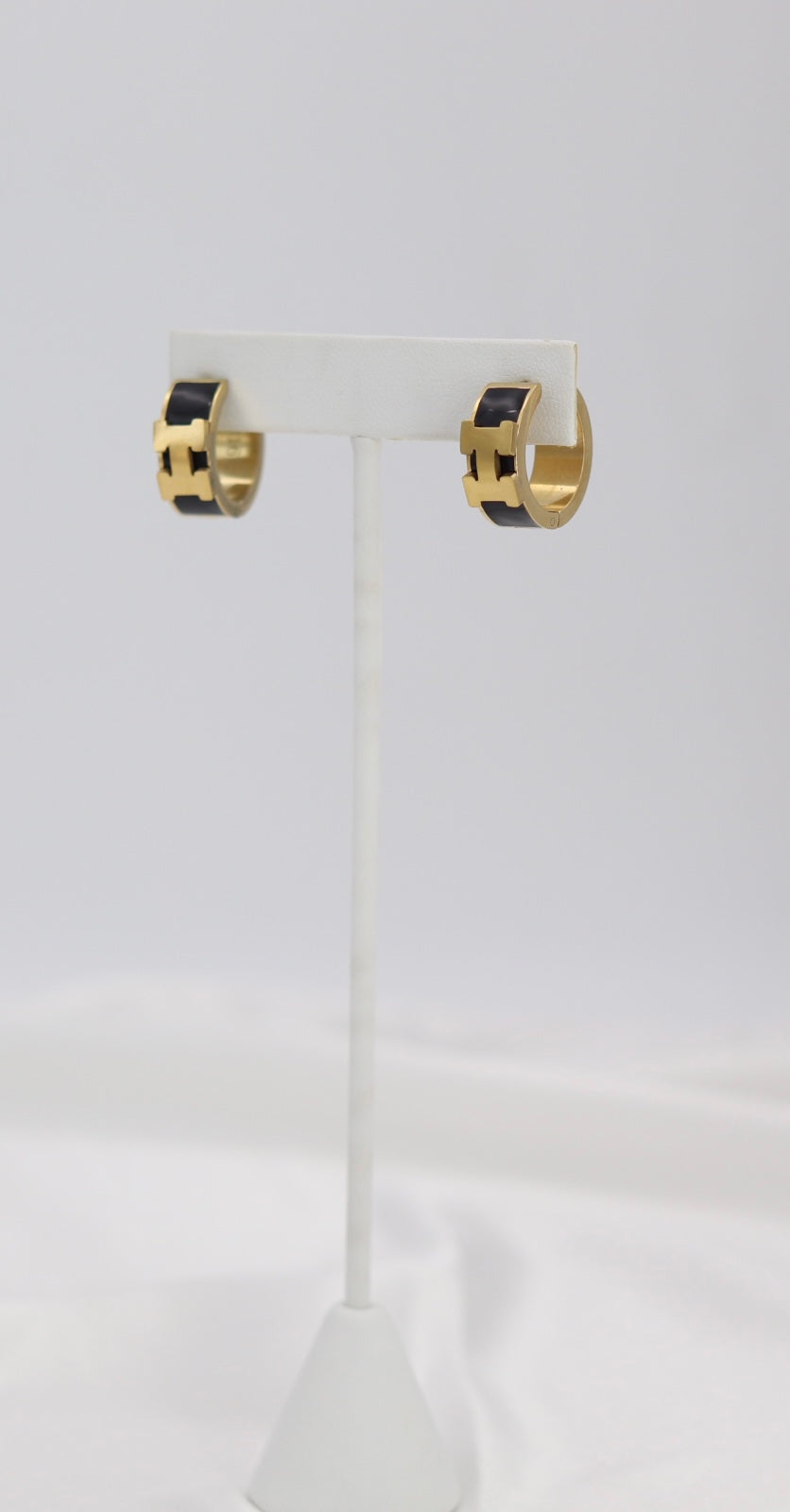 Black Enamel Gold Huggie Hoop Earrings – Sleek Modern Mini Hoops