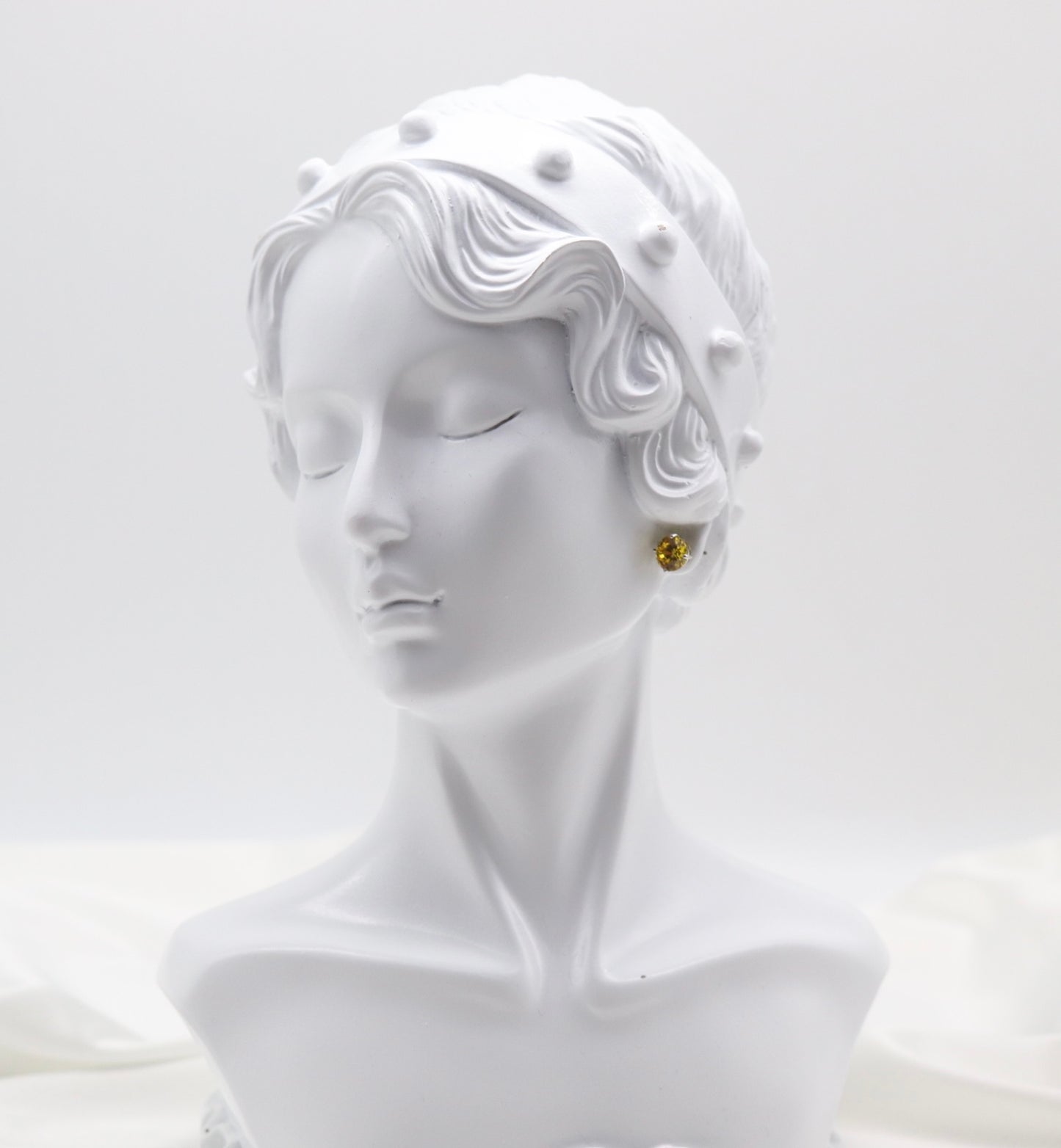 Golden Yellow Crystal Stud Earrings – Classic Round Solitaire Studs