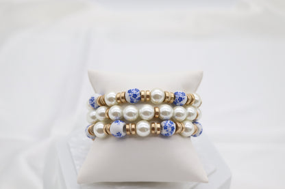 Gold Blue/White China Bead Bauble Bracelet