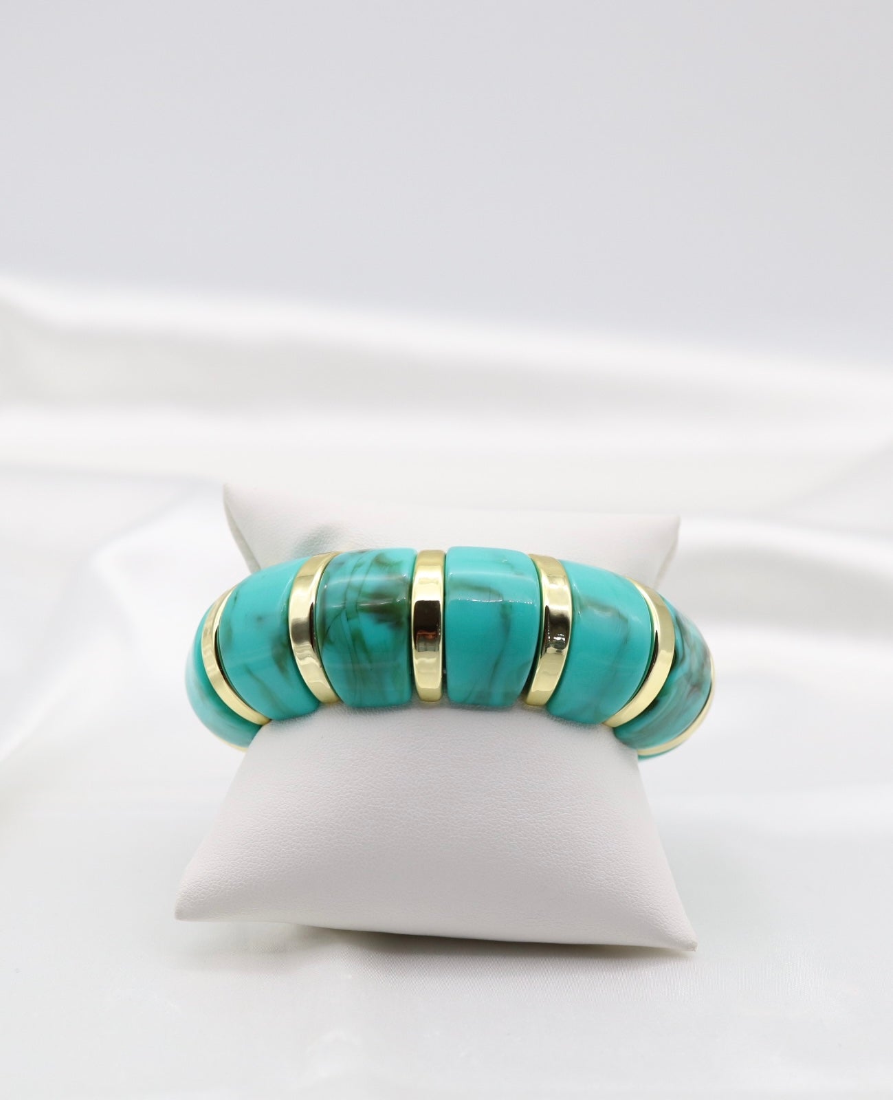 Turquoise Marble Stretch Bracelet with Polished Gold Accents