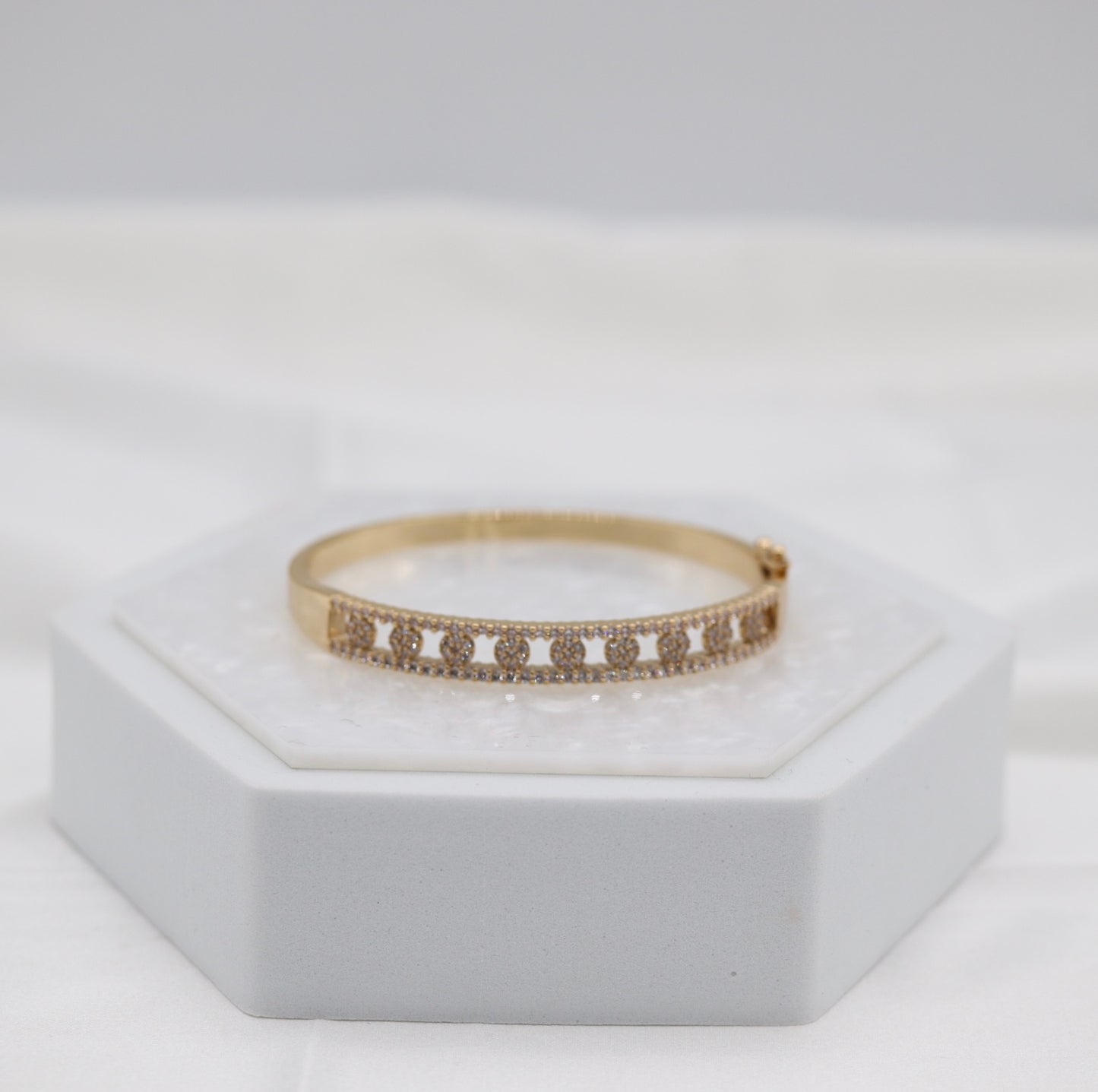Gold Oval Pavé Link Bangle Bracelet