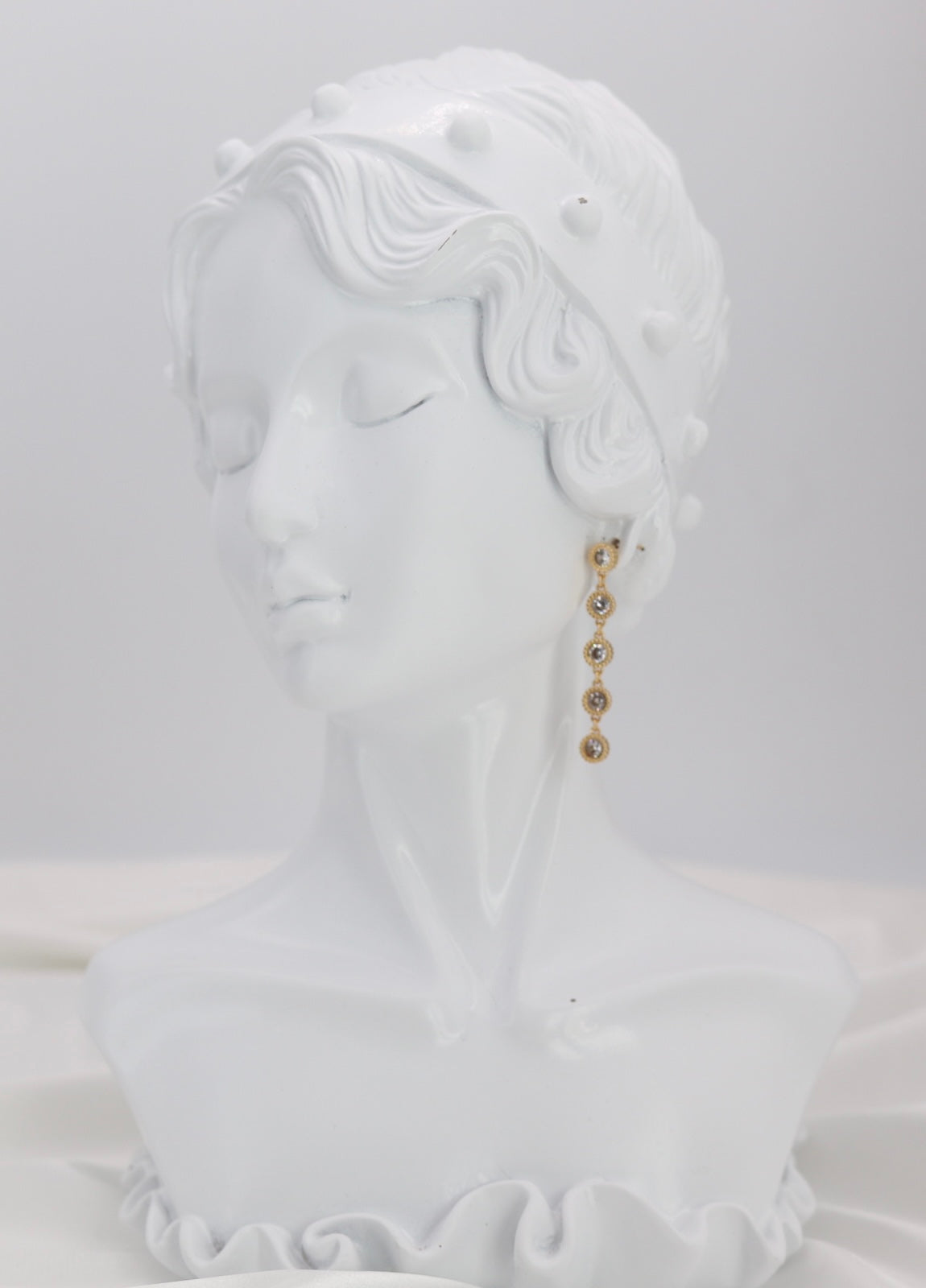 Golden Halo Crystal Drop Earrings – Multi-Stone Dangle Design