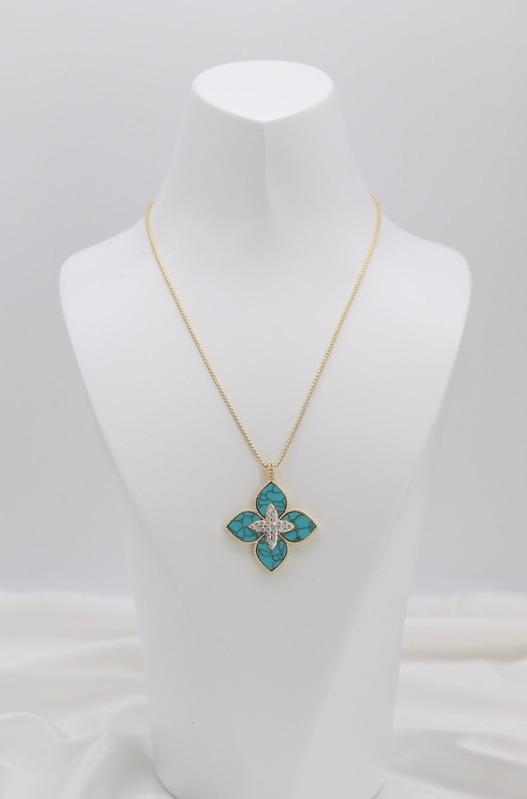 Turquoise Clover Statement Pendant Necklace – Gold Tone with Crystal Center
