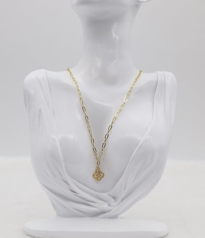 Gold Clover Pendant Necklace – Dainty Linked Chain with Sparkling Accent Charm