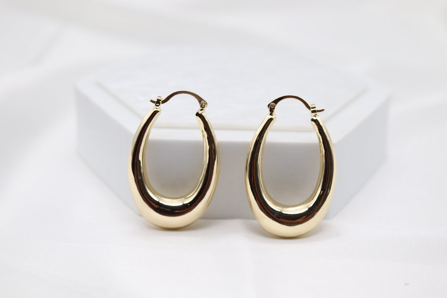 Thick Oval Hoop Gold Earrings