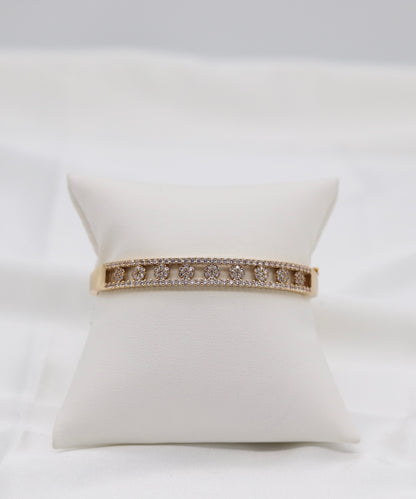 Gold Oval Pavé Link Bangle Bracelet