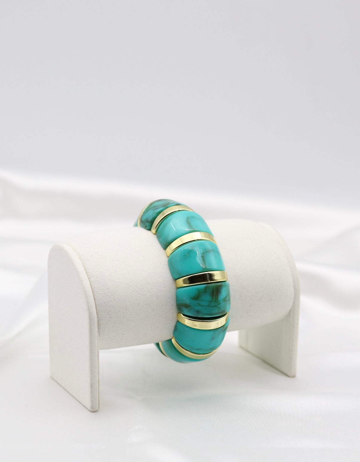 Turquoise Marble Stretch Bracelet with Polished Gold Accents