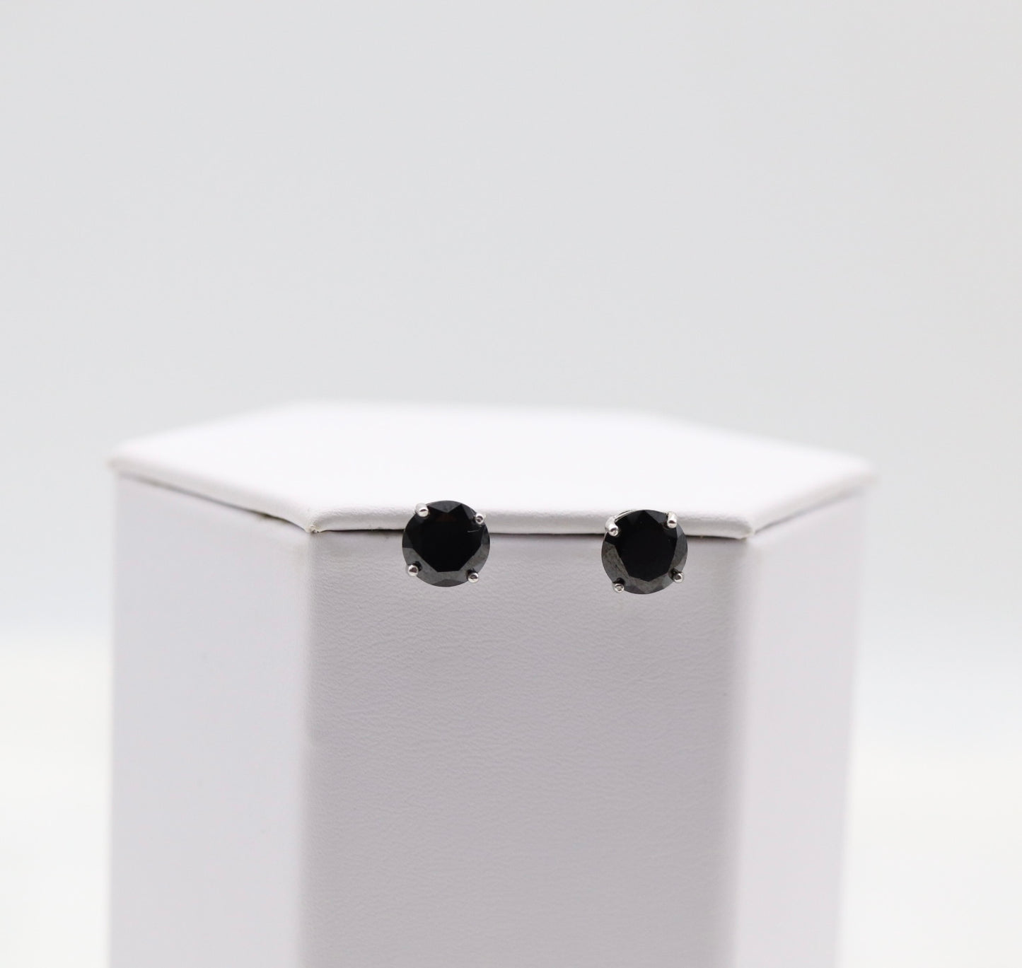 Midnight Black Crystal Stud Earrings – Classic Round Solitaire Studs