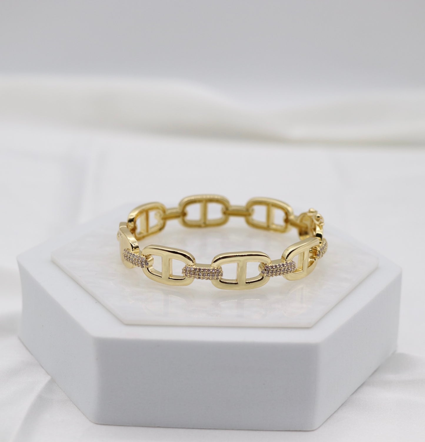 Gold Pavé Link Bracelet – Elegant Modern Chain Design