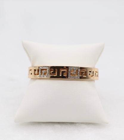 Gold Geometric Square Bangle Bracelet with Sparkling Accents – Elegant Modern Jewelry for Women