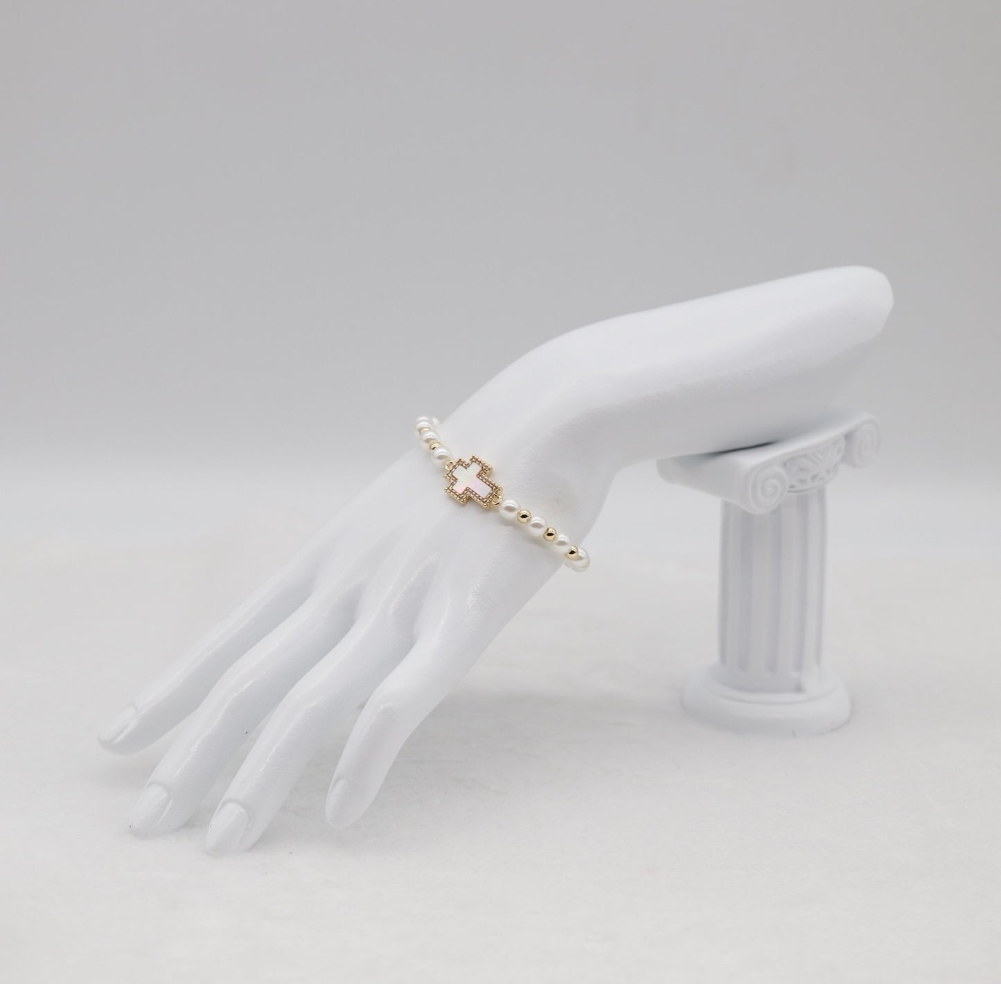 Mother of Pearl Cross & Pearl Beaded Bracelet – Faithful Elegance