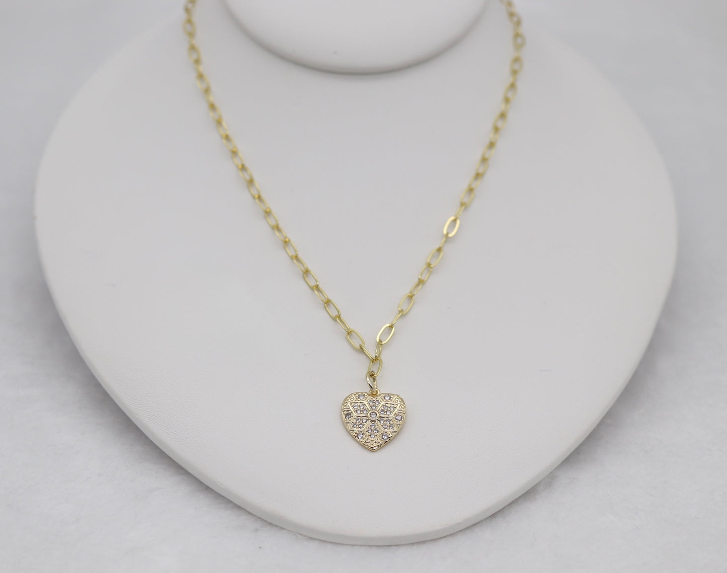 Gold Heart Pendant Necklace – Geometric Crystal Pattern