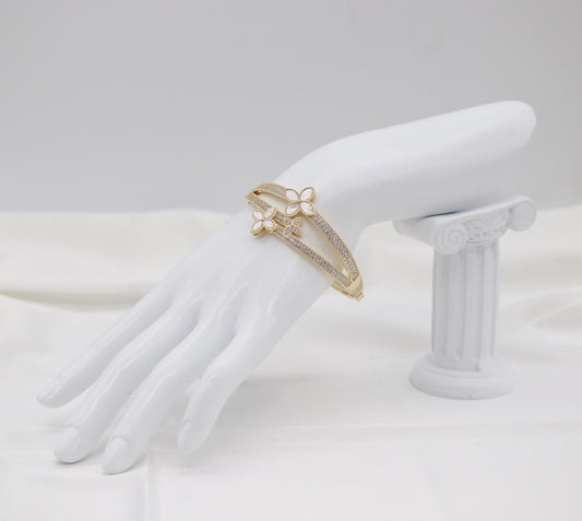 Gold Clover Pavé Double-Band Bangle Bracelet