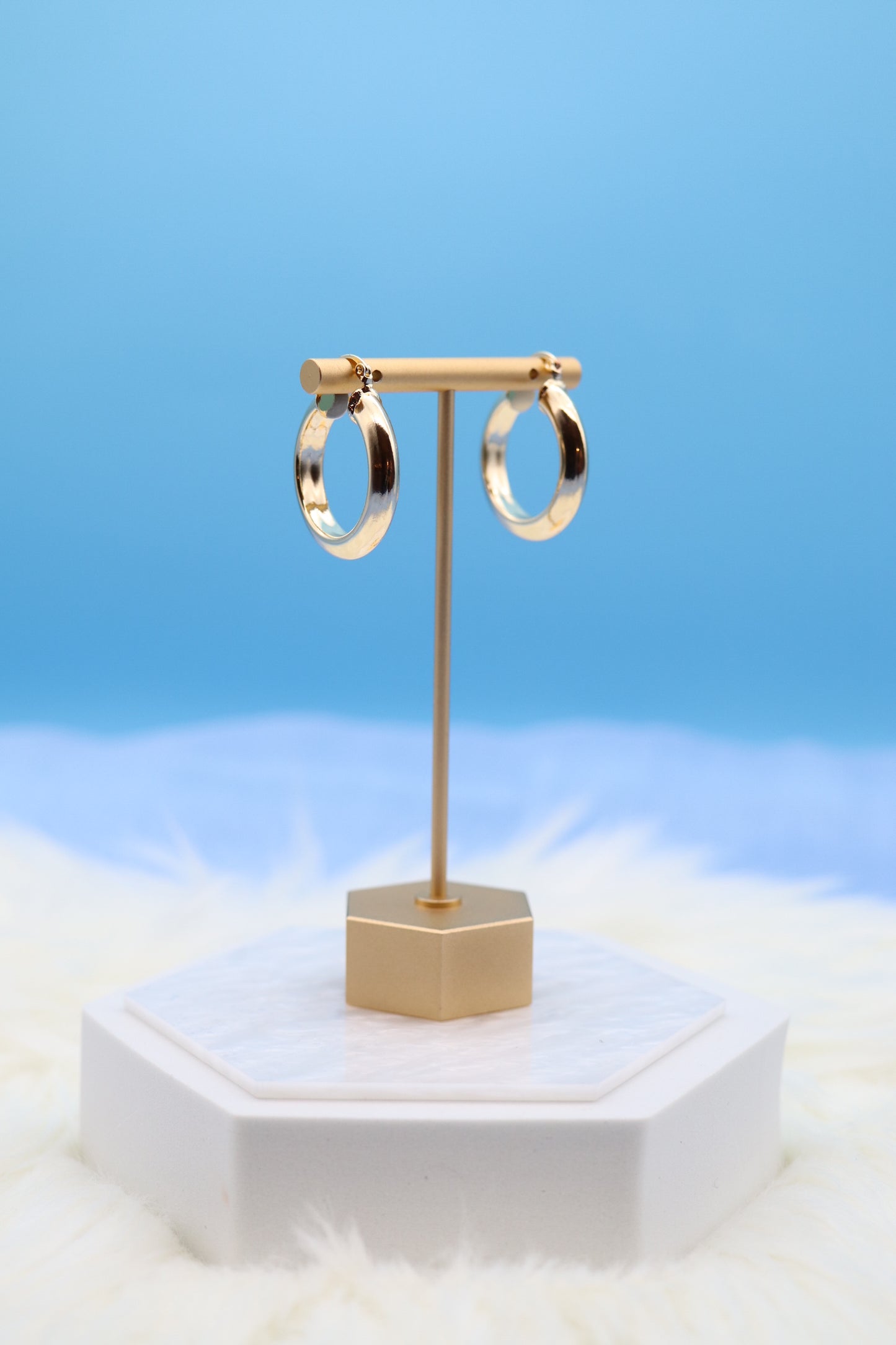 Medium Solid Gold Hoop Earrings