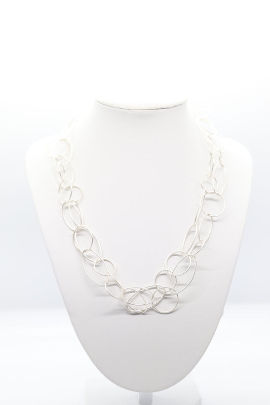 Silver Frosted Ovals Metal Necklace