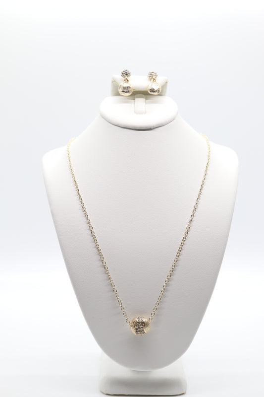 Gold Lunaria Diamond Pave Pendant Necklace