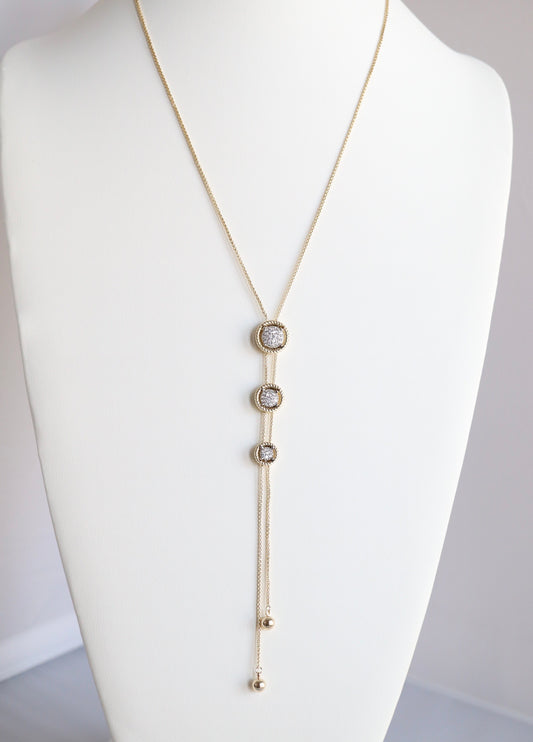 Simple but Elegant Gold Necklace