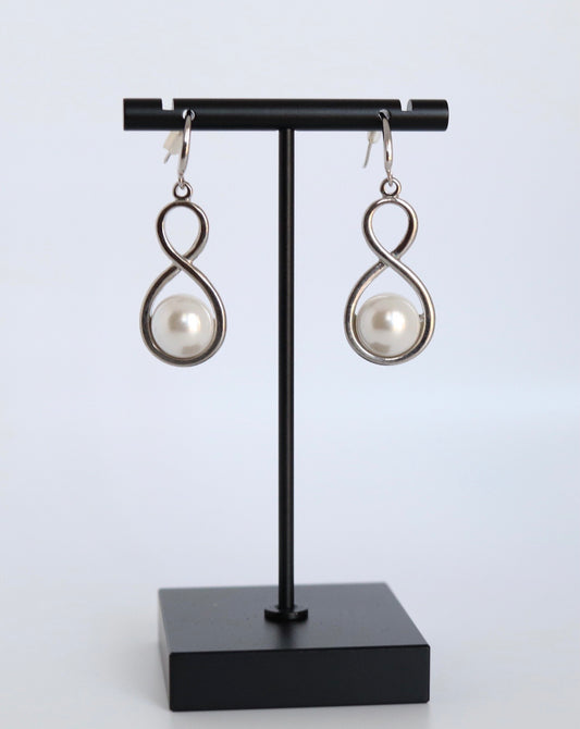 Figure Eight Gold Pearl Earrings