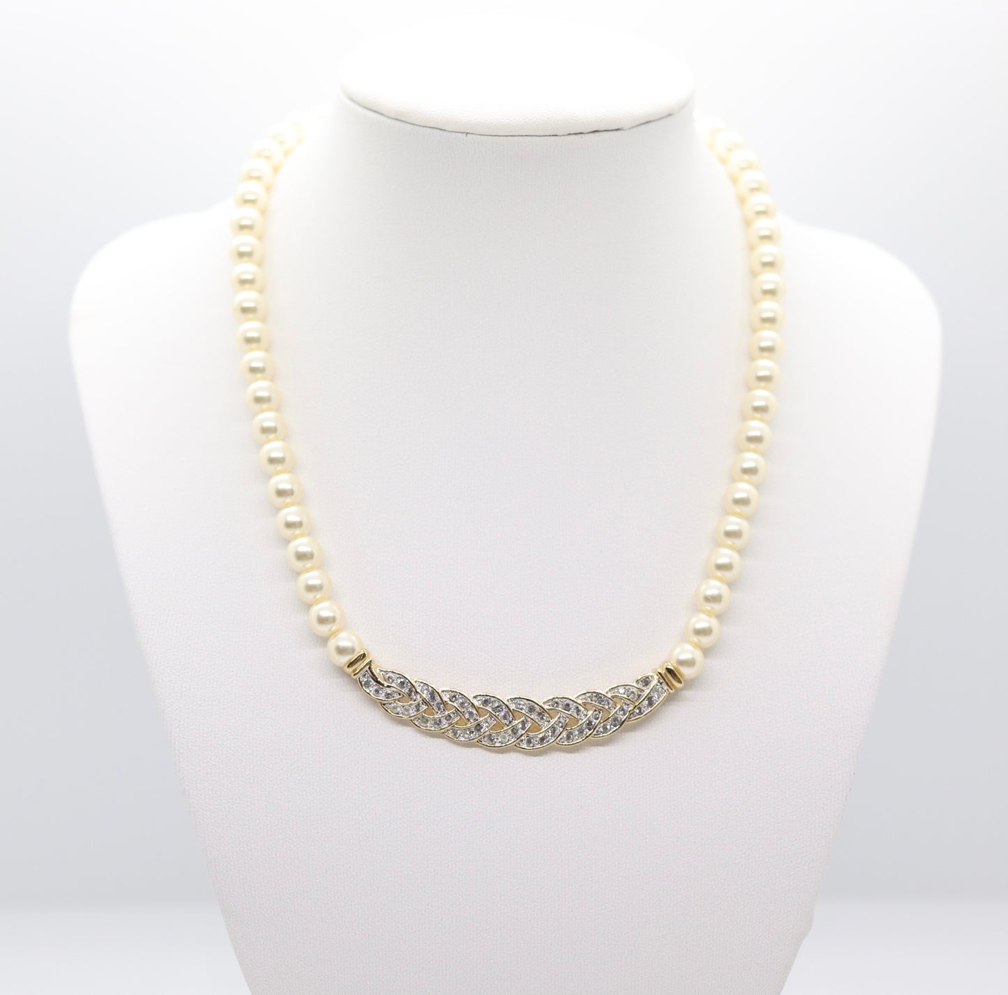 Beautiful Pearl Swarovski Elements Crystal Braided Necklace