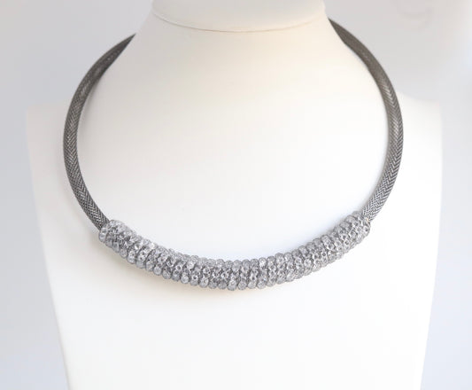 Dark Silver Loop Necklace