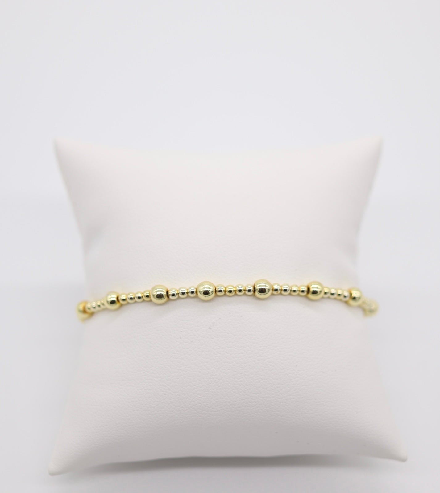 Classic Joy Pattern Gold Beaded Bracelets (4mm)